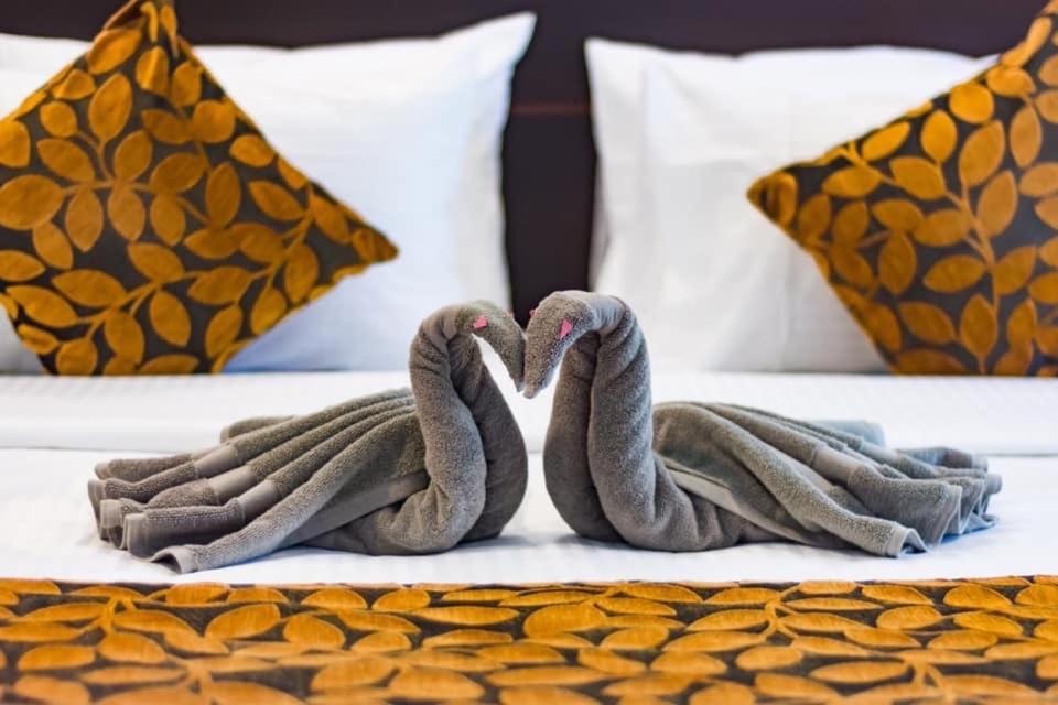 Bony'S Holiday Inn Negombo Bagian luar foto