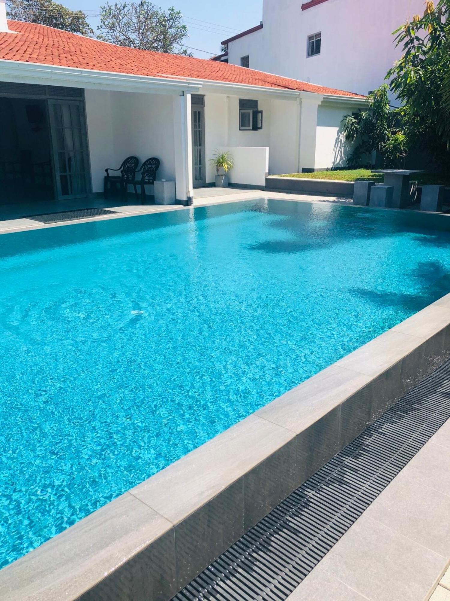 Bony'S Holiday Inn Negombo Bagian luar foto